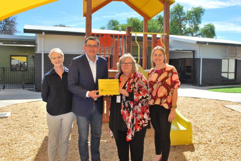 Image of Annie North Inc. staff with award