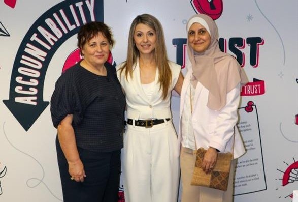 49a81a77-e096-4ecf-ba0f-dd5383cabb29